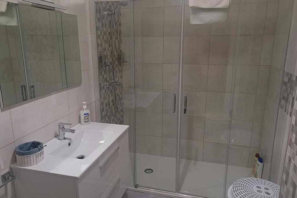 Apartamento Lalin Centro Ll Bagian luar foto
